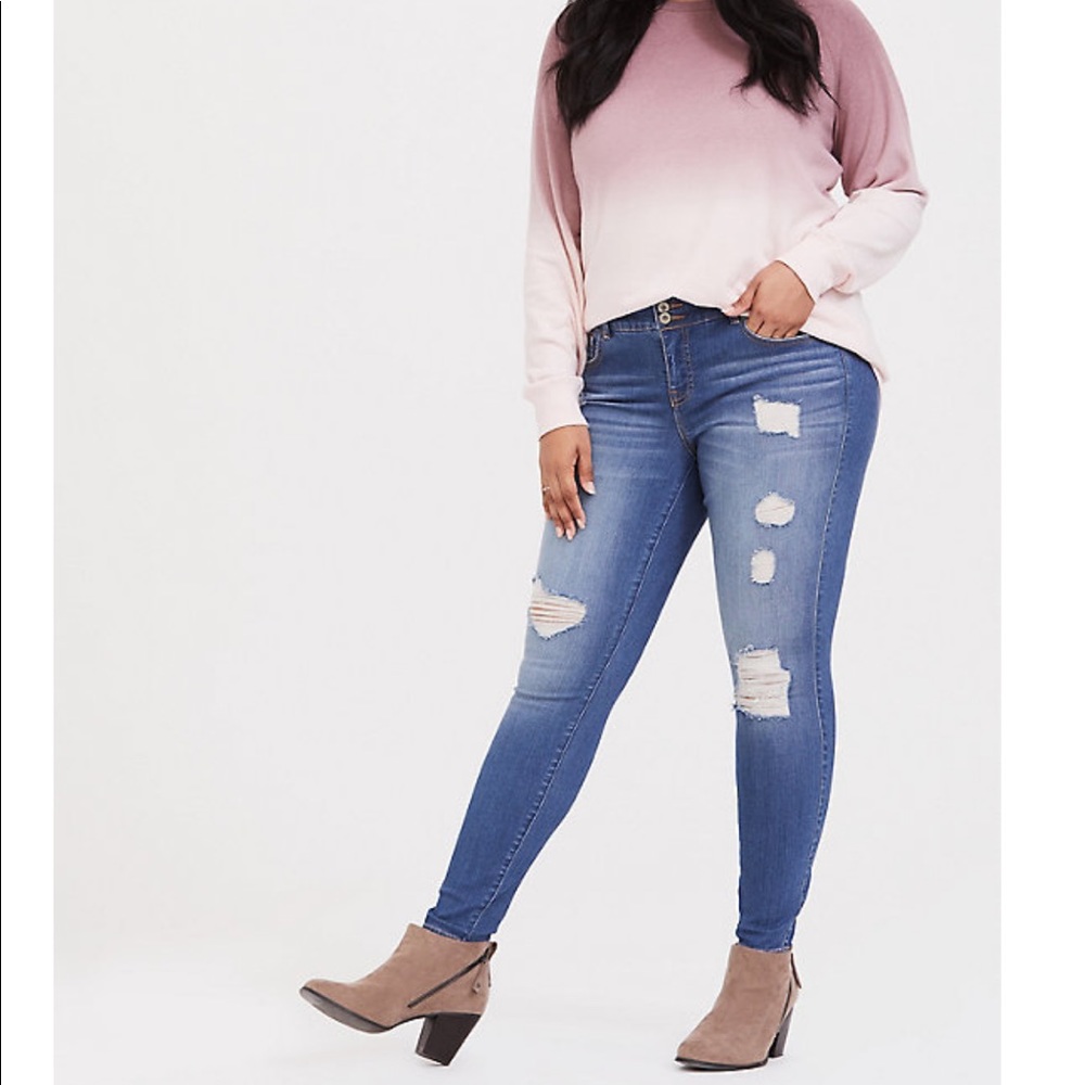 Torrid Jegging  Premium Stretch Medium Wash